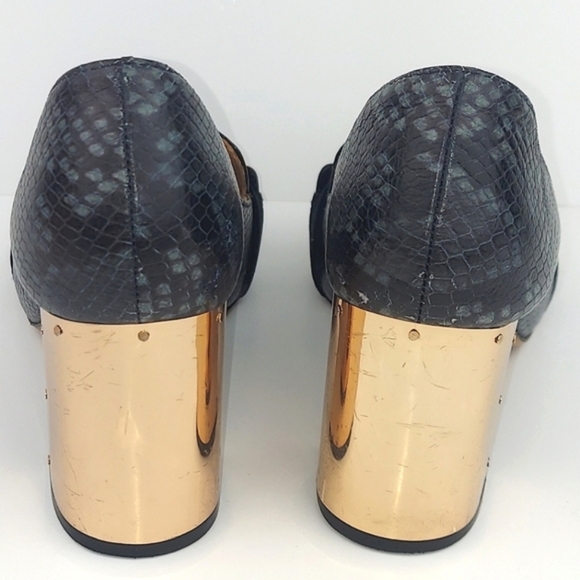 Tory Burch Black and Gold Chain Heels - Picture 7 of 16